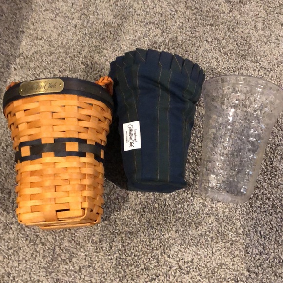 Collector’s Club Longaberger basket! - Picture 2 of 11